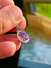 Load image into Gallery viewer, Women’s Jamshad Pendant + Necklace