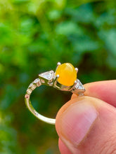 Load image into Gallery viewer, Women’s Sharaf alshams Aqiq Ring