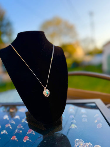 Women’s Feyruz Pendant + Necklace