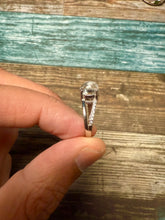Load image into Gallery viewer, Women's Dure Najaf Ring