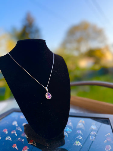 Women’s Jamshad Pendant + Necklace