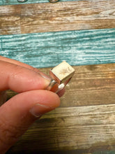 Load image into Gallery viewer, Women's Aqiq Shejri Ring