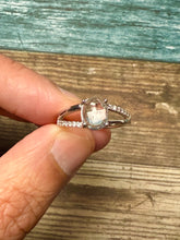 Load image into Gallery viewer, Women's Dure Najaf Ring