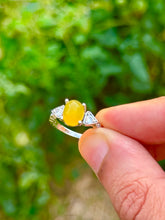 Load image into Gallery viewer, Women’s Sharaf alshams Aqiq Ring
