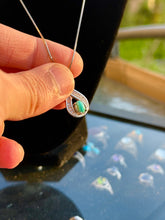 Load image into Gallery viewer, Women’s Feyruz Pendant + Necklace