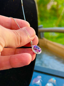 Women’s Jamshad Pendant + Necklace