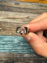 Load image into Gallery viewer, Men’s 925 silver band with Dharih design