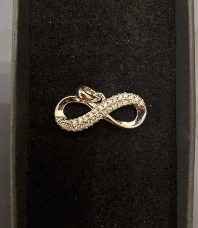 Silver infinity pendant